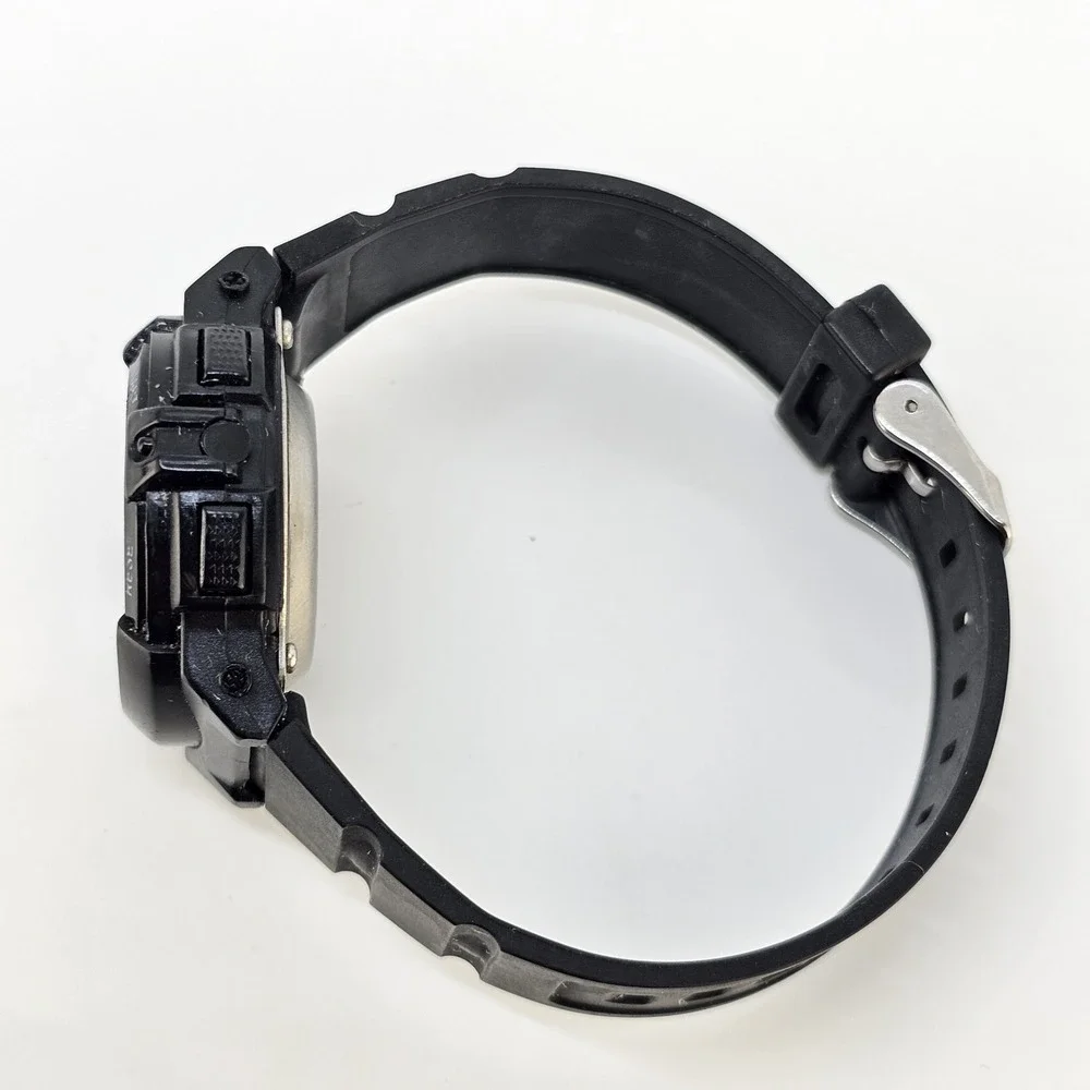 Women's Digital Sports Watch 38MM Black Plastic Bands Light NEW Battery